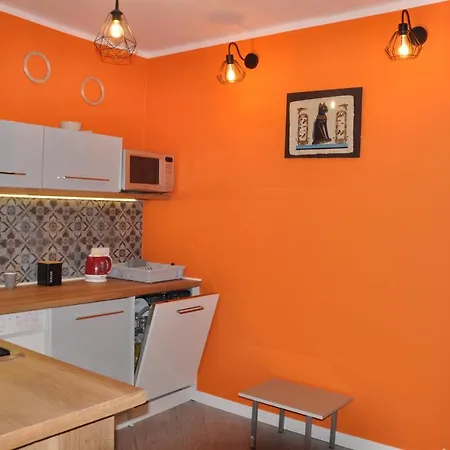 Apartment Metro Arsenal - 100 M Od Metra *