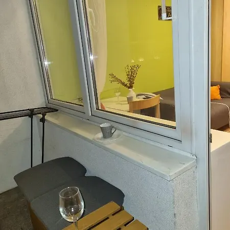 Appartement Metro Arsenal - 100 M Od Metra Warschau